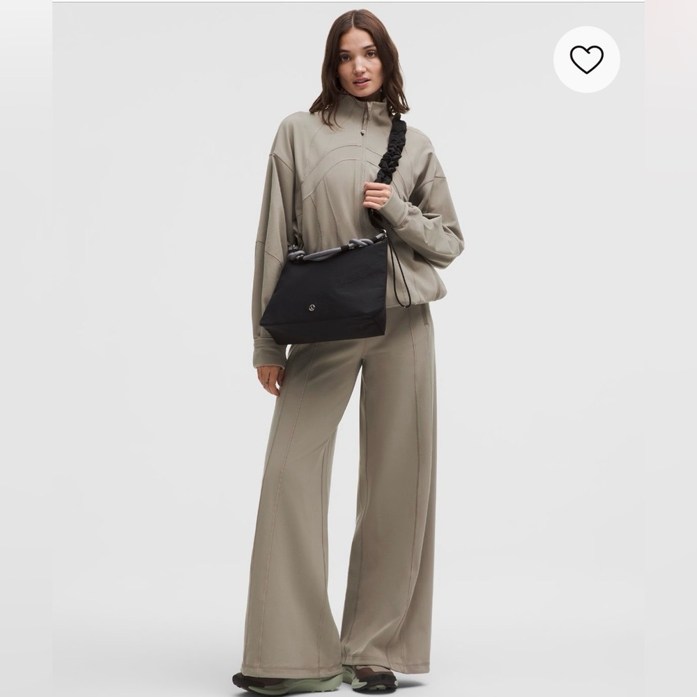 Lululemon Convertible Crossbody-  Black